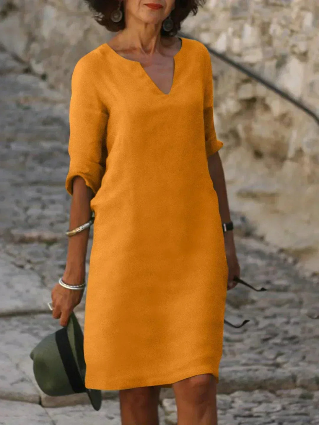 Lola - Relaxed V-Neck Dress