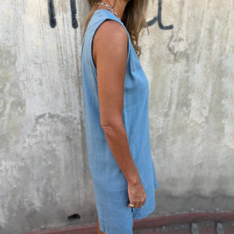Isley - Classic Sleeveless Dress